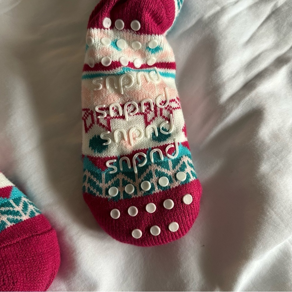 Fuzzy Slipper Socks - Picture 2 of 5